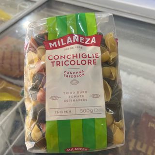 Milaneza conchas tricolor