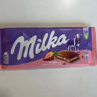 Milka strawberry