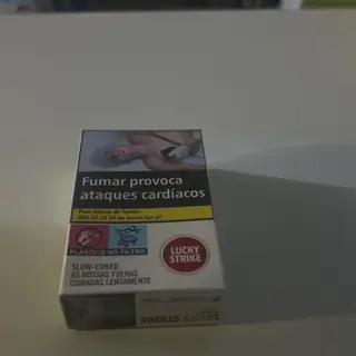 Lucky Strike box