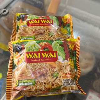 Wai wai noodles