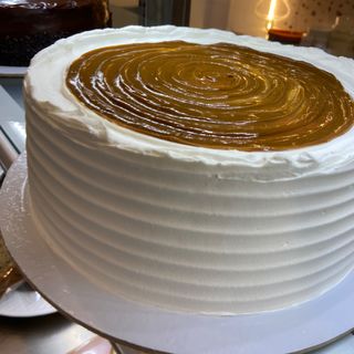 Bolo doce de leite com limão