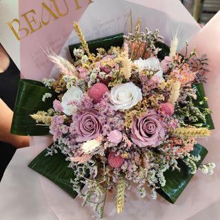 Bouquet de flores preservadas