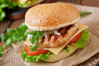 Hambúrguer Duplo de Frango