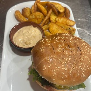Mexican burgers with peppers onion and mushrooms