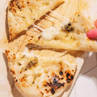 cheese naan