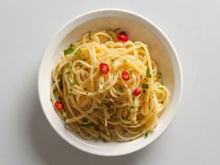 Esparguete allo olio e peperocino