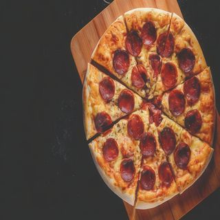 Pizza calabrese