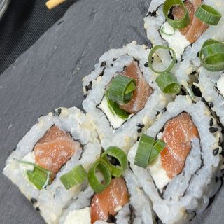 Uramaki Filadélfia Roll