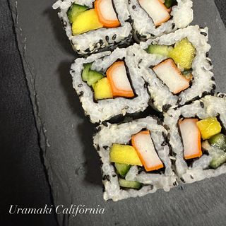 Uramaki Califórnia