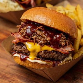 Pá de Porco Burger + BATATA generosa