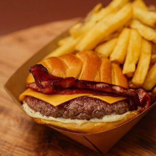 Hambúrguer Angus no Croissant + BATATA generosa