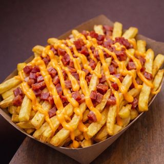Batata Explosão de Cheddar e Bacon