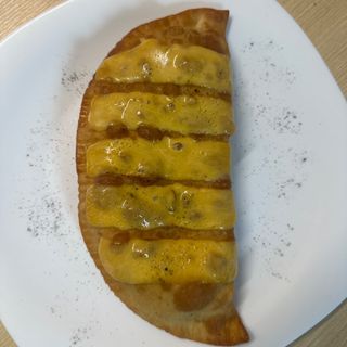 Pastel de Frango com Cheddar 