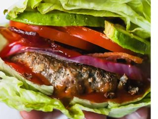 in And out burger, lettuce warps