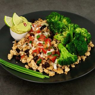Bowl Fiesta Turkey + Brócolos salteados + Pico de gallo (250g)