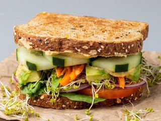 Hummus Sandwiche