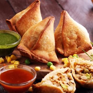 Vegetable Samosa (1 Uni.)