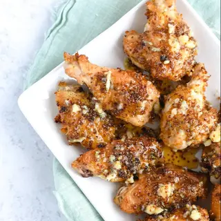 Garlic Parmesan Wings Grande (4 pieces)