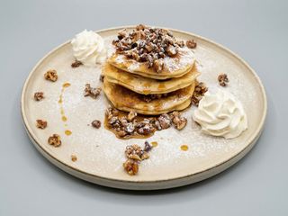 Panqueca Maple Syrup e Granola Caseira