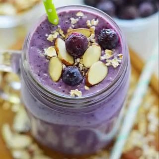 Banana,blueberries,oats