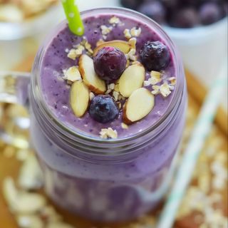 Banana,blueberries,oats