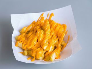 Fries with cheese