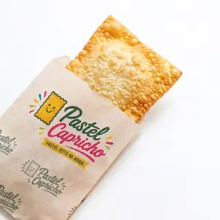 19 - Pastel de Frango com Queijo e Bacon