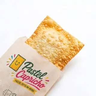 27 - Pastel de Goiabada com Queijo