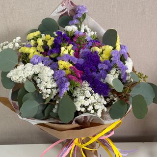 Bouquet com statis colorido