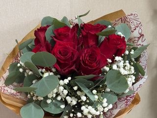 Bouquet com 8 rosas vermelhas