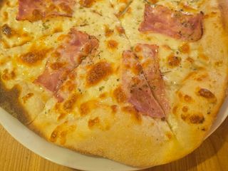 Pizza Carbonara
