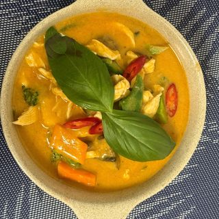 Red curry prawns 
