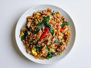 Thai fried rice with beef 