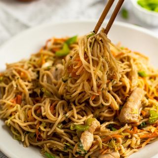 Chow-mein chicken 