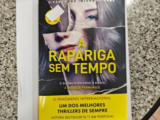 A RAPARIGA SEM TEMPO