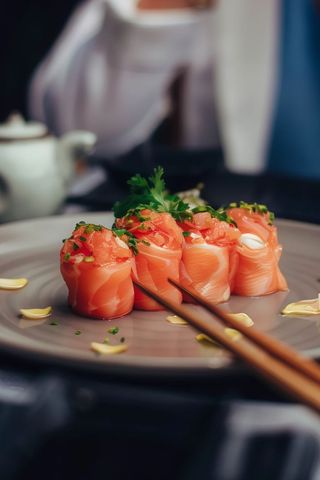 Gunkan Salmão 4  Peças