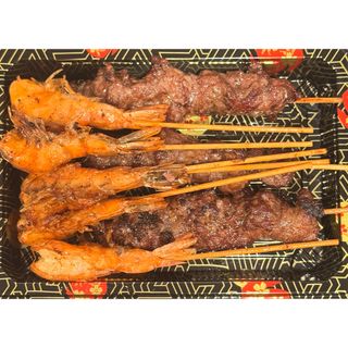 B13. Espetada de Gambas Picantes e Vaca Picante