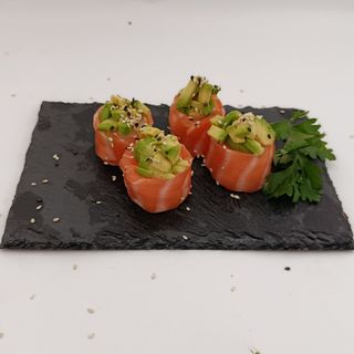 ³⁷ Gunkan Salmão Com Abacate