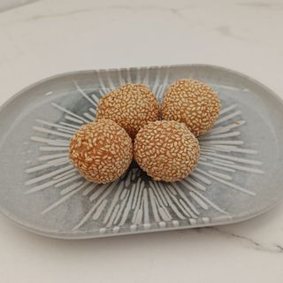 ⁶ Sesame ball