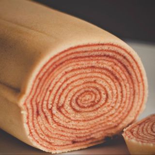 BOLO DE ROLO DE GOIABA