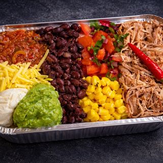 Burrito Bowl Carnitas (Carne de porco assada e desfiada)