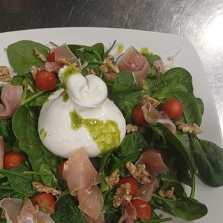 Salada de burrata