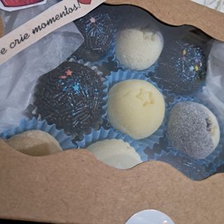 Cx.com 24 brigadeiros