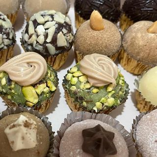 Brigadeiros gourmet cx.com 12 uni