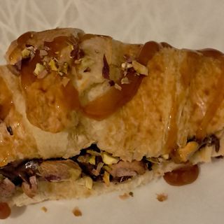 CROASSANT FOLHADO CASEIRO