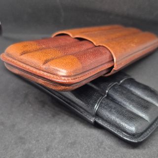 Charuteira tripla em pele castanha