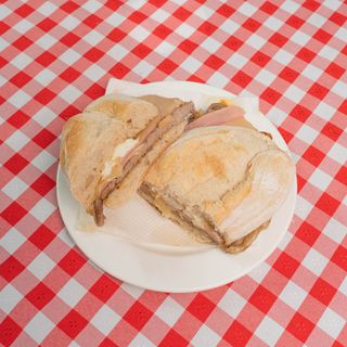 Sandes de Febra c/ Ovo e Queijo