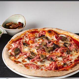 Pizza salami, Schinken,pills 32cm