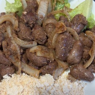 Coração de galinha acebolado 