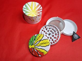 Grinder metálico 4 partes, leaf diversos